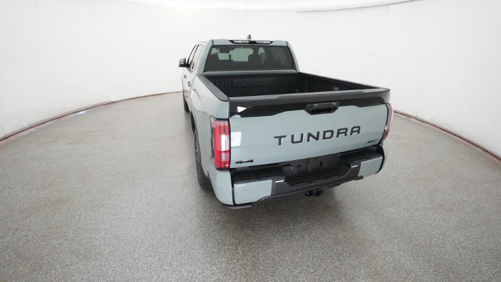 2025 Toyota Tundra Platinum CrewMax photo 15