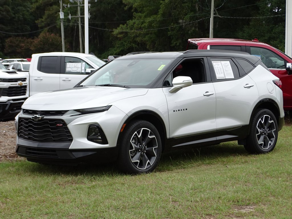 2022 Chevrolet Blazer RS photo 2
