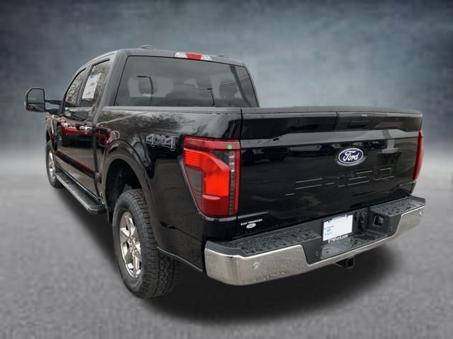 2025 Ford F-150 XLT photo 5