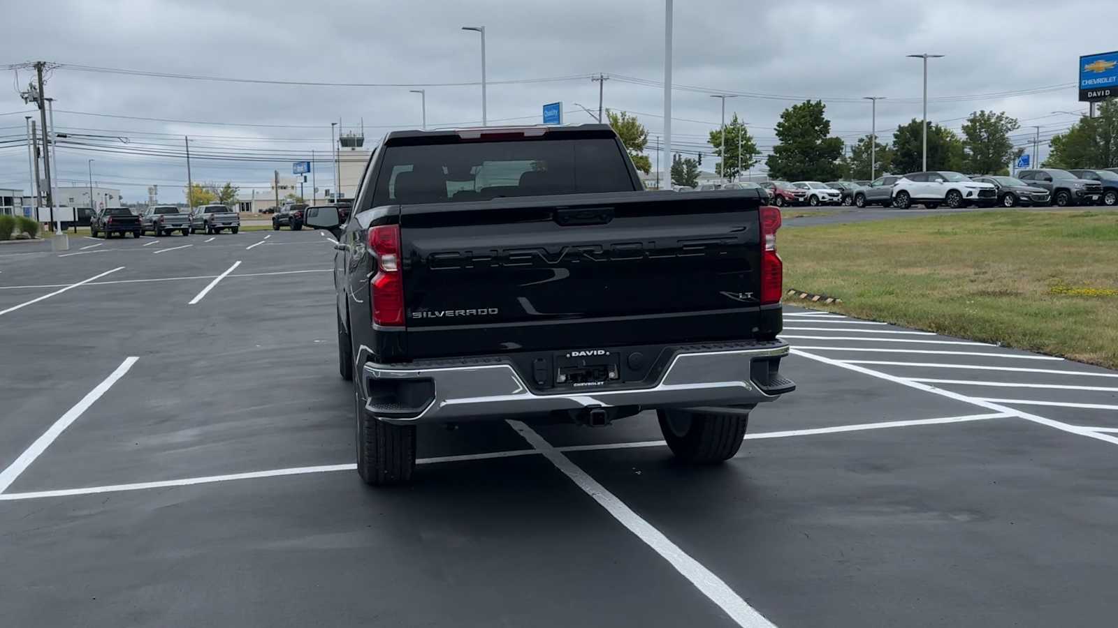 2026 Chevrolet Silverado 1500 LT photo 6