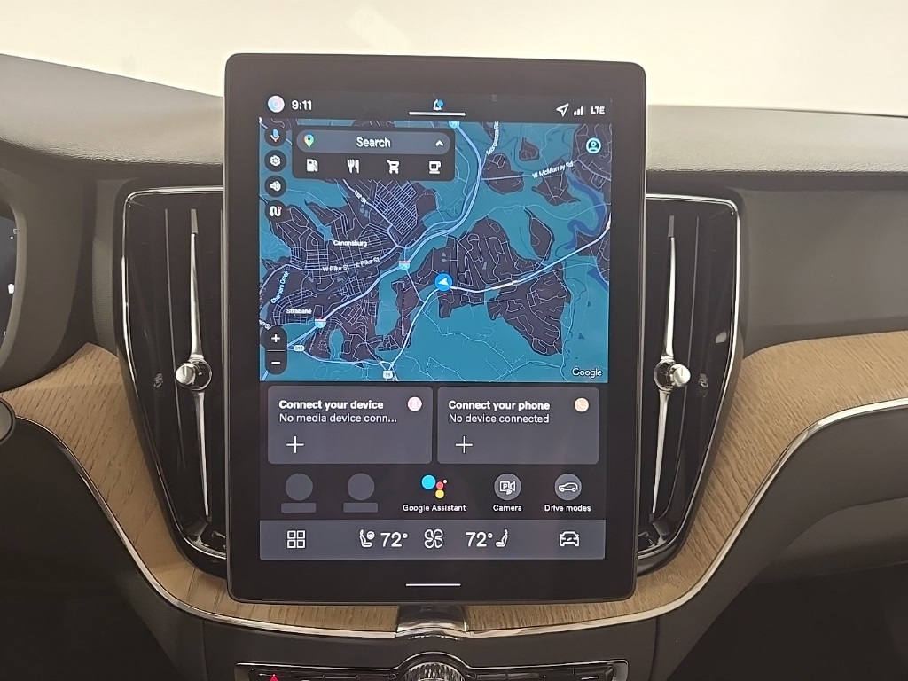 2026 Volvo XC60 B5 Plus photo 14