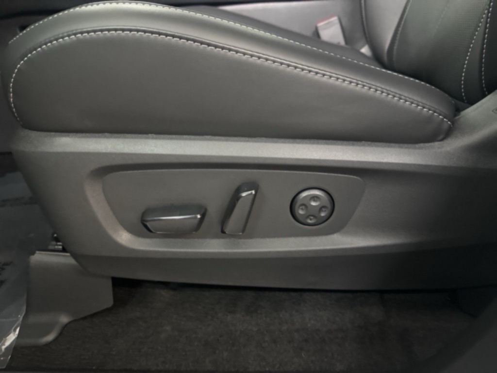 2025 Infiniti QX60 Luxe photo 14