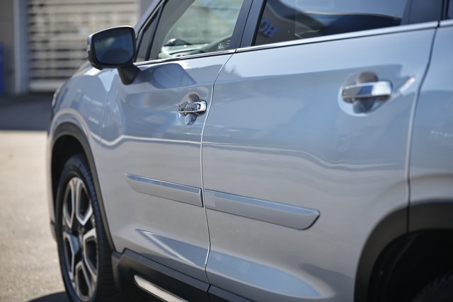 2023 Subaru Ascent Touring photo 4