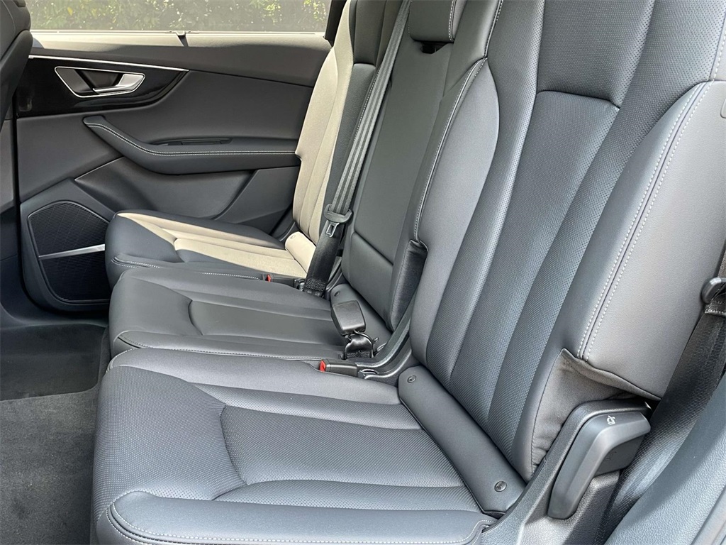 2025 Audi Q7 Premium Plus 55 photo 13