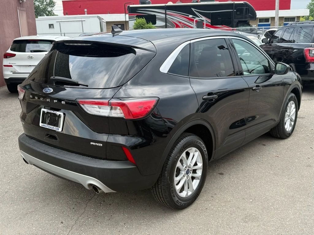 2022 Ford Escape SE photo 5