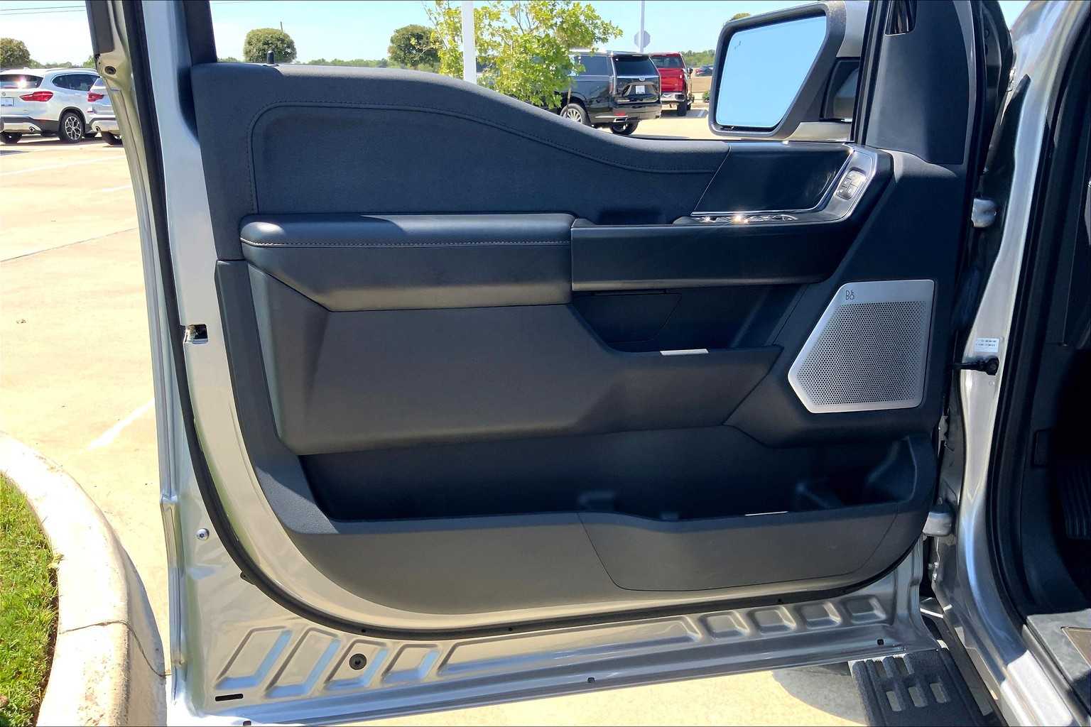 2022 Ford F-150 Raptor photo 25