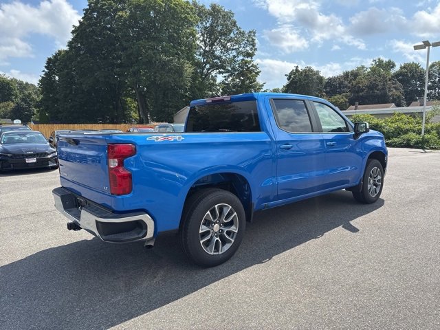 2025 Chevrolet Silverado 1500 LT photo 3