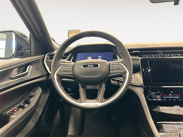 2025 Jeep Grand Cherokee Altitude X photo 10