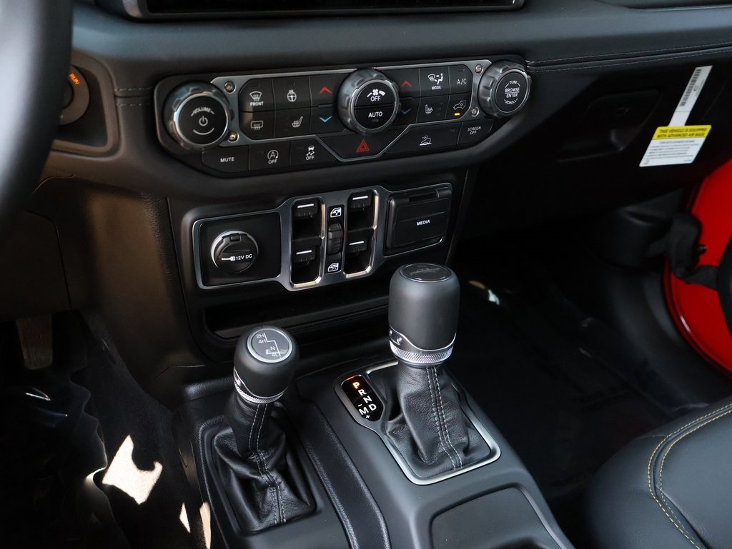 2025 Jeep Gladiator Sport photo 37