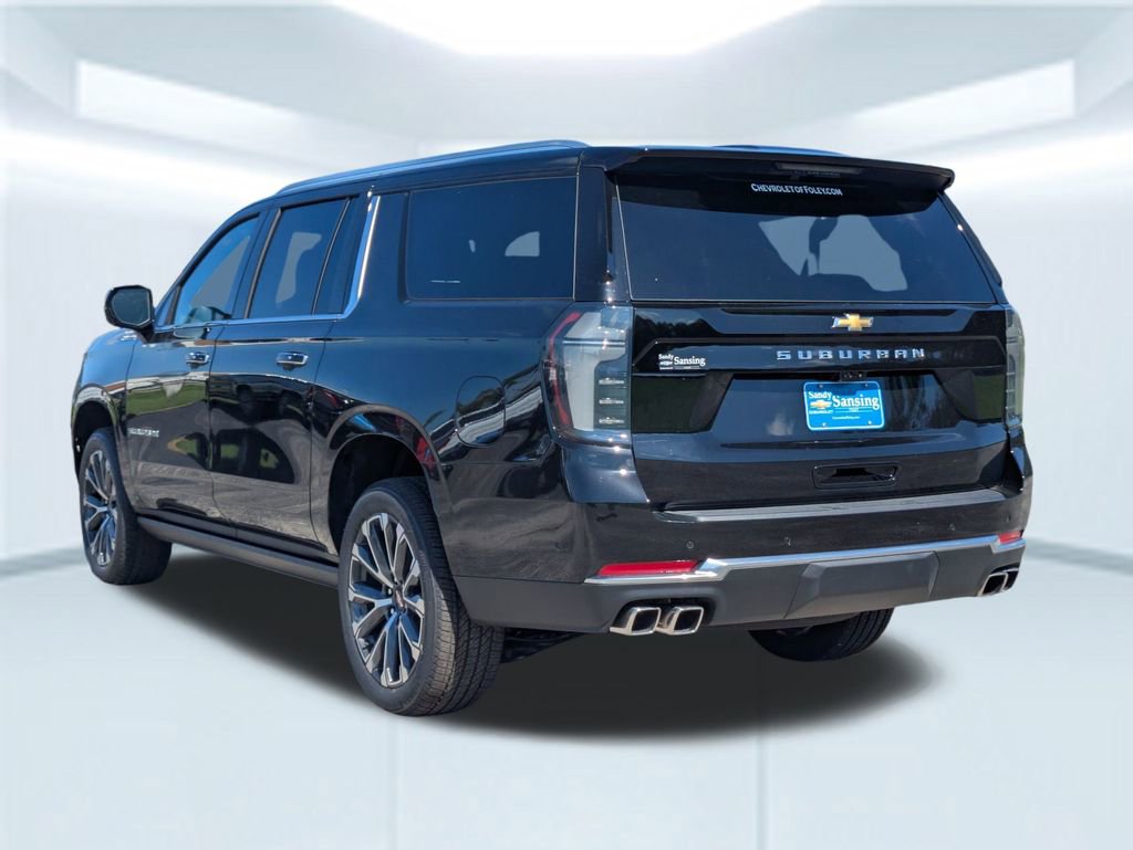 2025 Chevrolet Suburban High Country photo 3