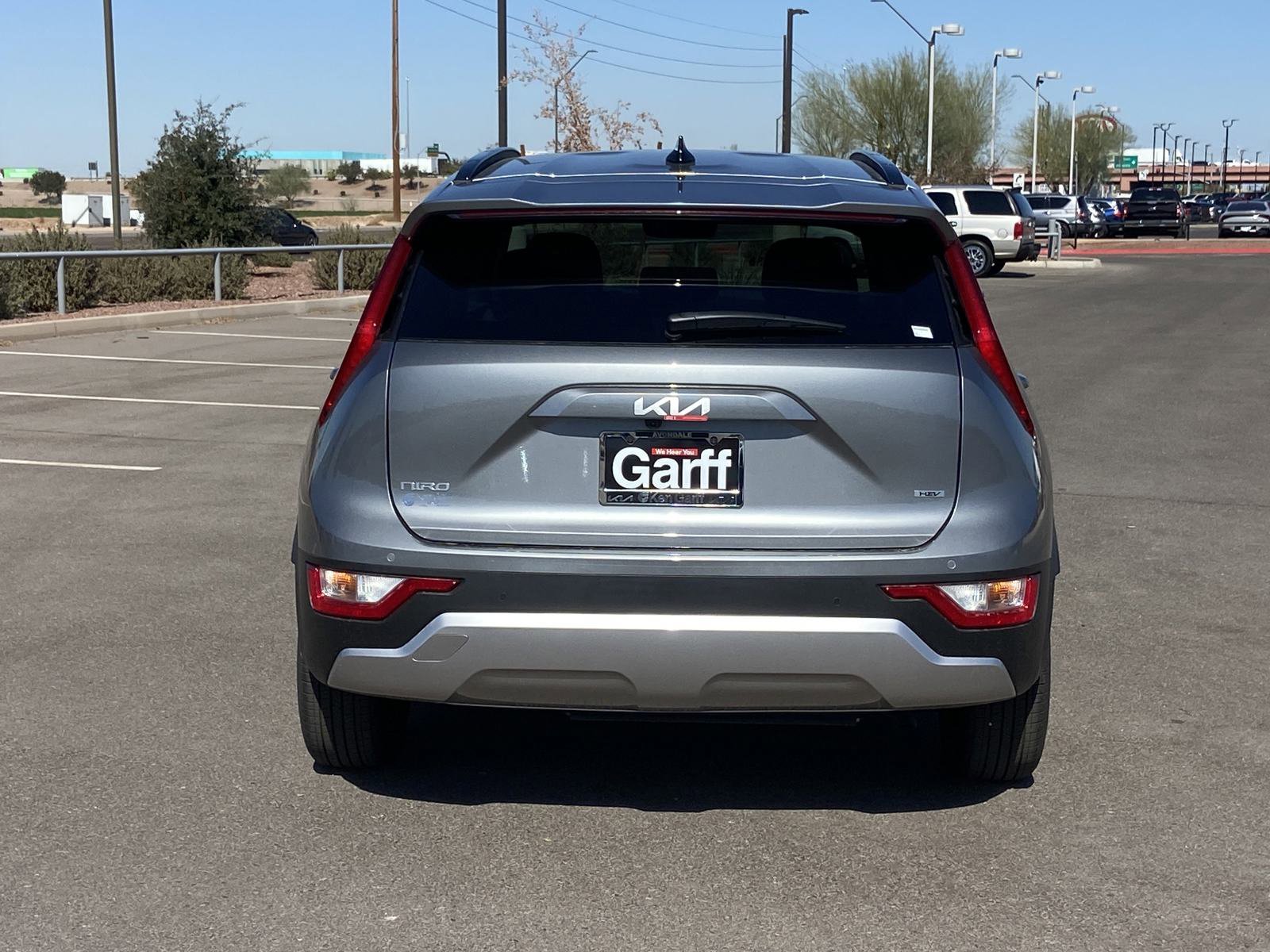 2025 Kia Niro EX photo 4