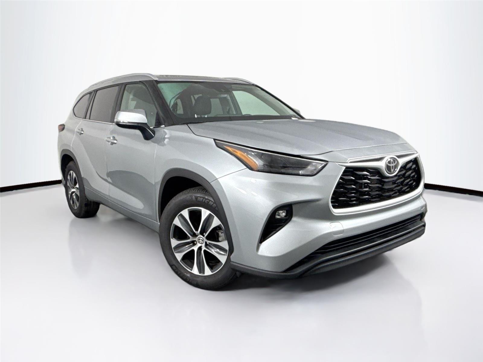 2024 Toyota Highlander XSE photo 4