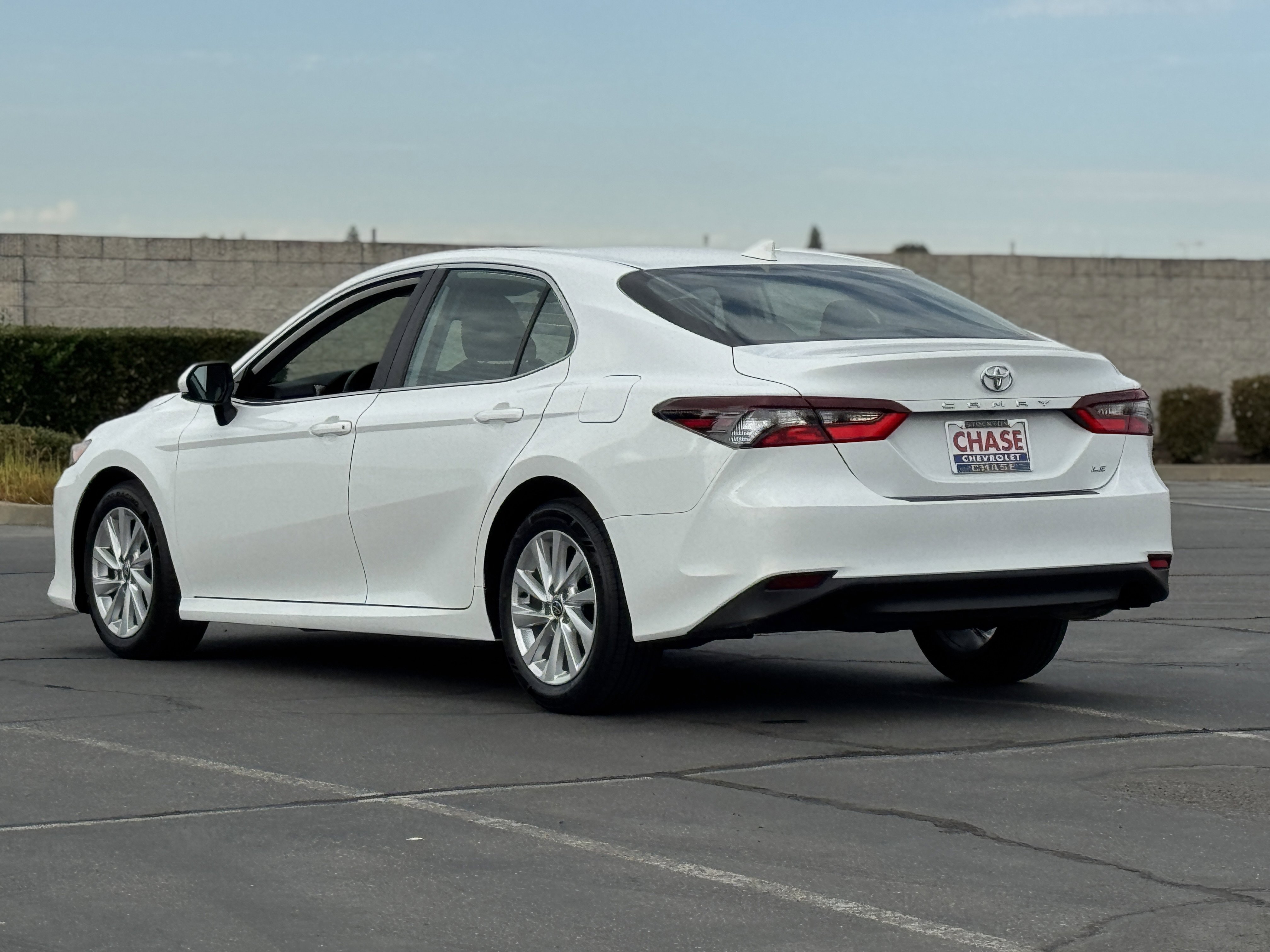 2023 Toyota Camry LE photo 2