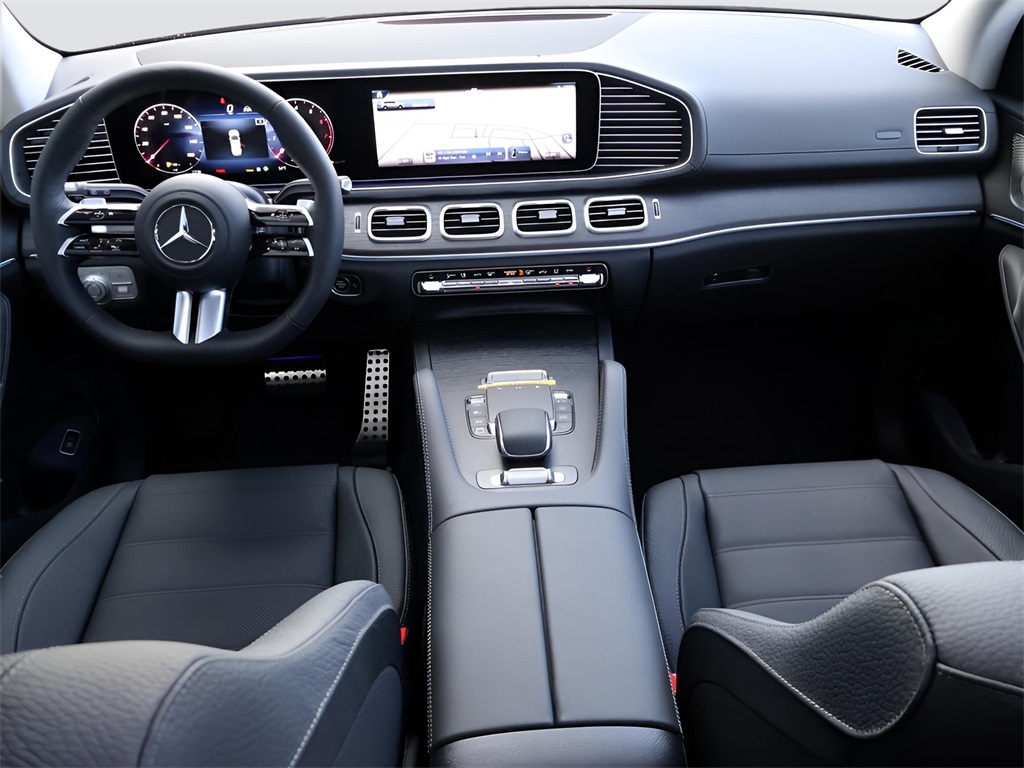 2025 Mercedes Benz GLS 450 4MATIC photo 15