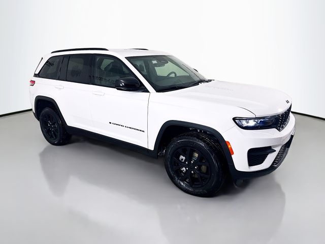 2025 Jeep Grand Cherokee Altitude's photo