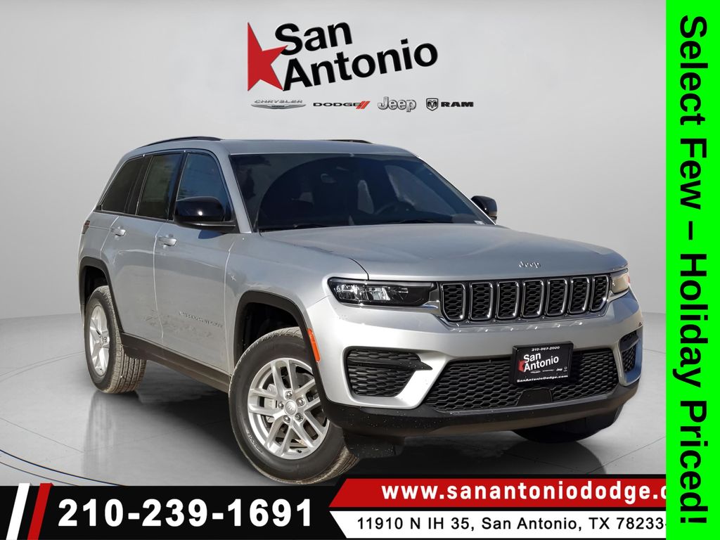 2025 Jeep Grand Cherokee Laredo's photo