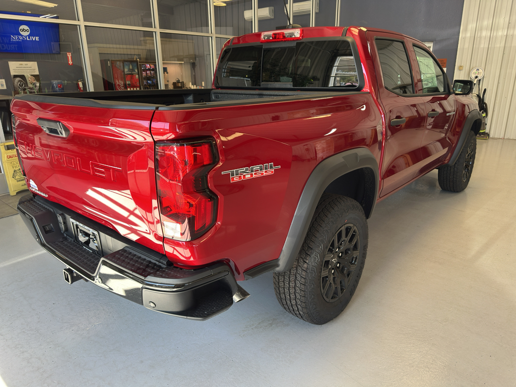 2026 Chevrolet Colorado Trail Boss photo 3