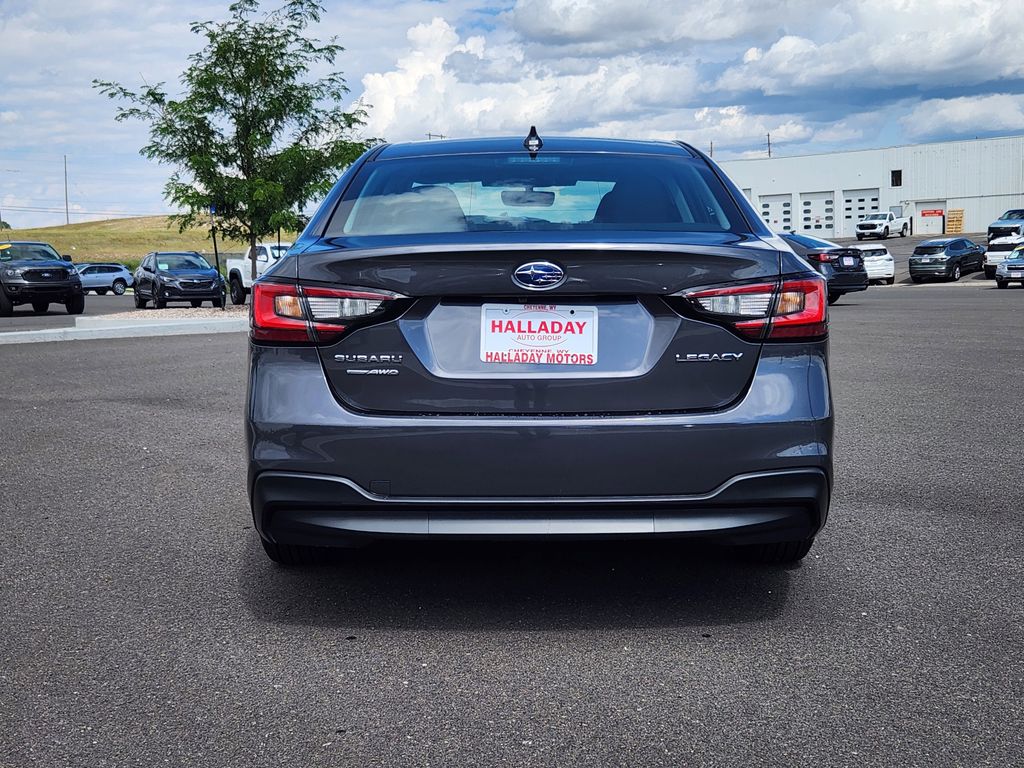 2025 Subaru Legacy Premium photo 4