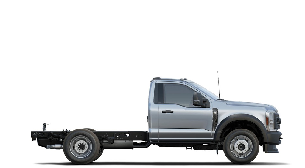 2024 Ford F-600 photo 5