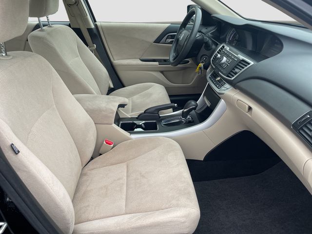 2013 Honda Accord LX photo 12