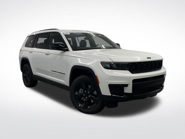 2025 Jeep Grand Cherokee Altitude photo 42