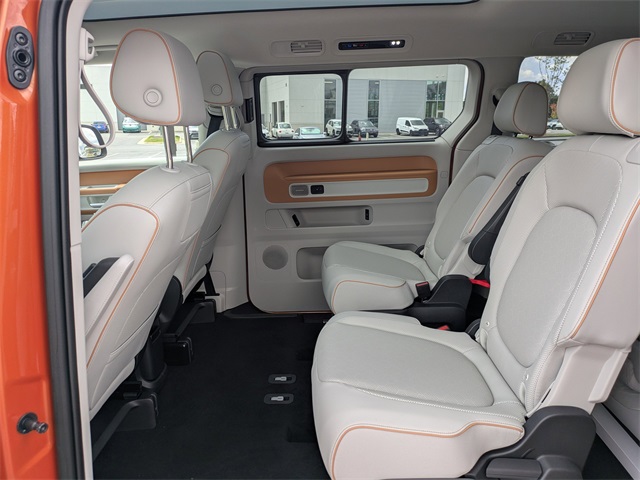 2025 Volkswagen ID. Buzz Pro Plus photo 15