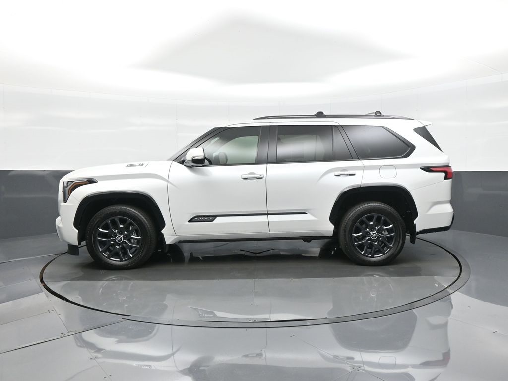 2024 Toyota Sequoia Platinum photo 2