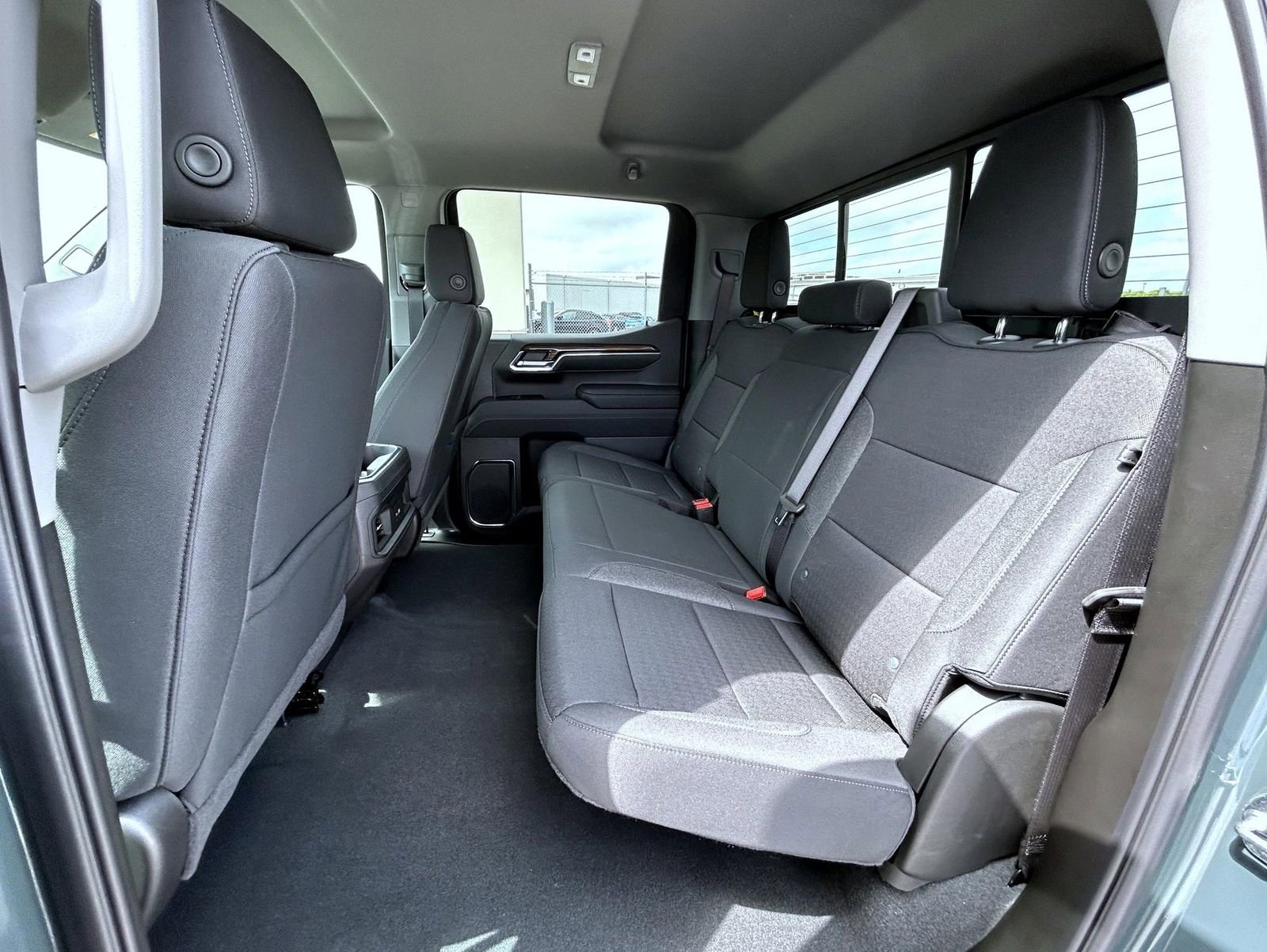 2025 Chevrolet Silverado 1500 LT photo 20