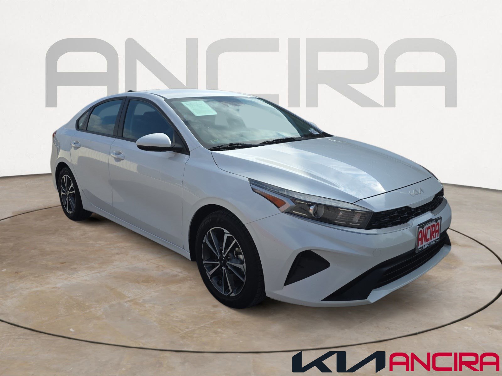 2023 Kia Forte LXS's photo
