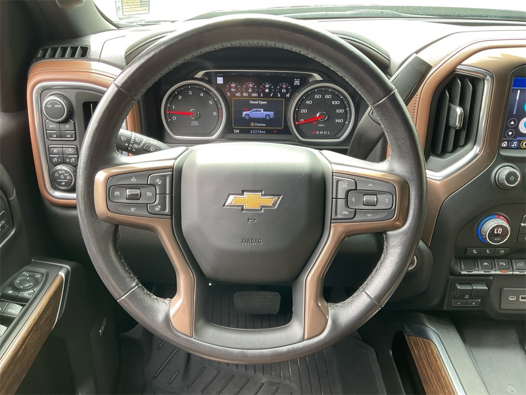 2022 Chevrolet Silverado 1500 High Country photo 16