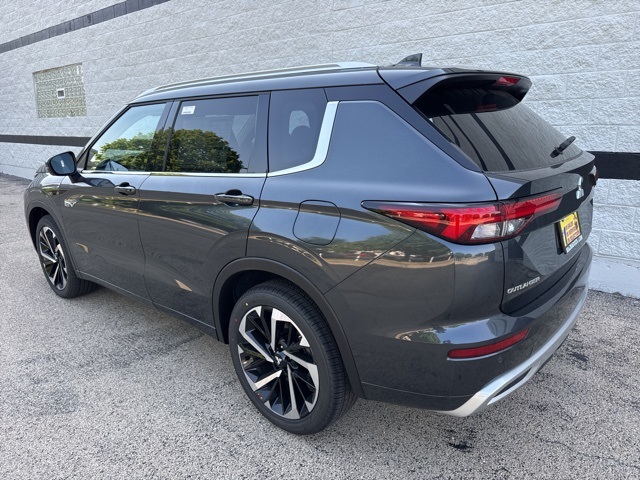 2025 Mitsubishi Outlander PHEV SEL photo 5