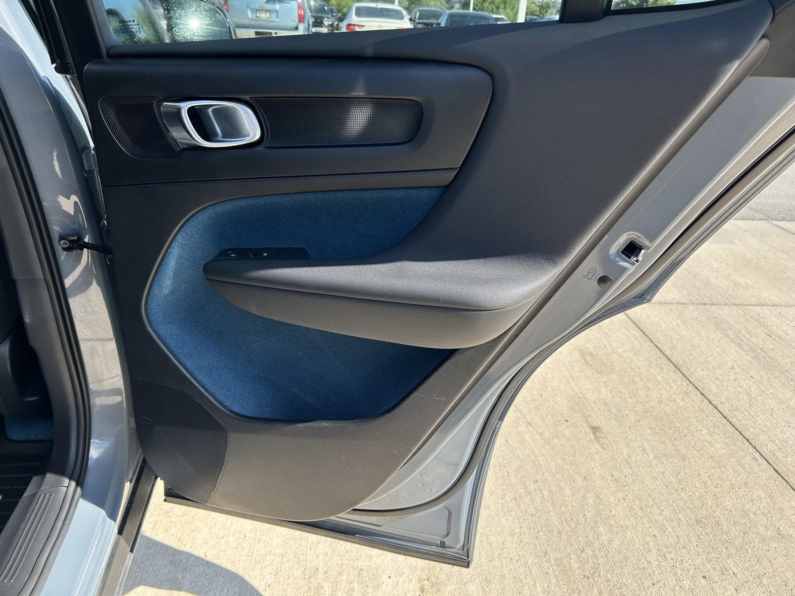 2023 Volvo C40 Recharge Ultimate photo 11