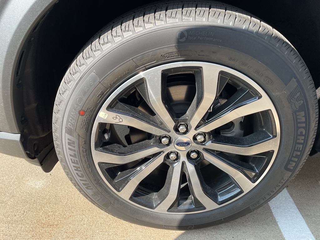 2025 Ford Explorer ST-Line photo 11