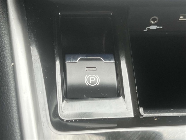 2020 Subaru Outback Limited photo 27