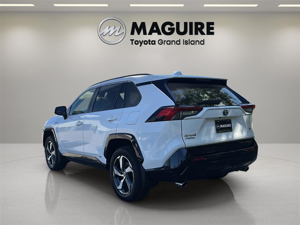 2022 Toyota RAV4 Prime SE photo 3