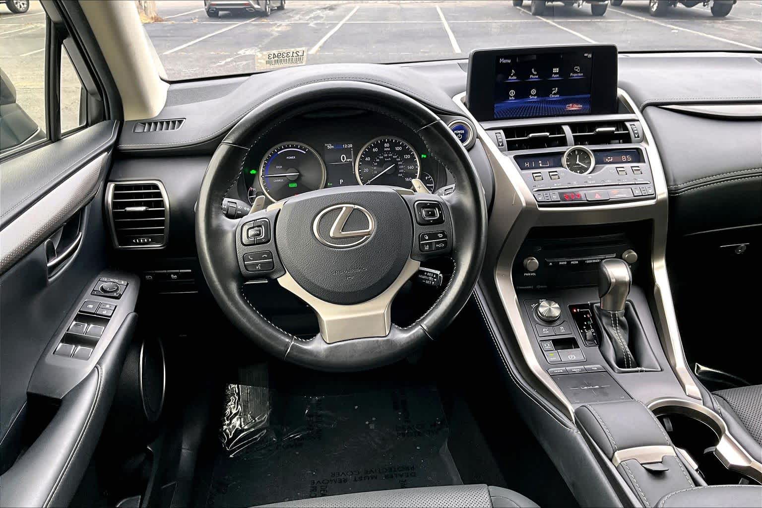 2020 Lexus NX Hybrid 300h - Photo 6