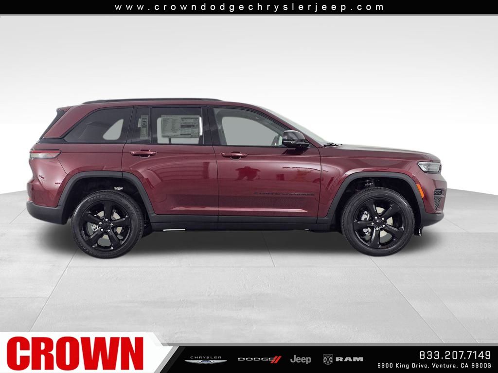 2025 Jeep Grand Cherokee Altitude X photo 4