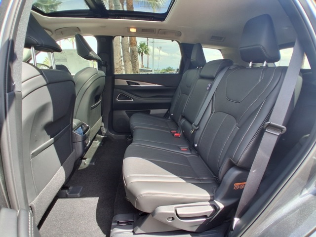 2026 Infiniti QX60 Luxe photo 20