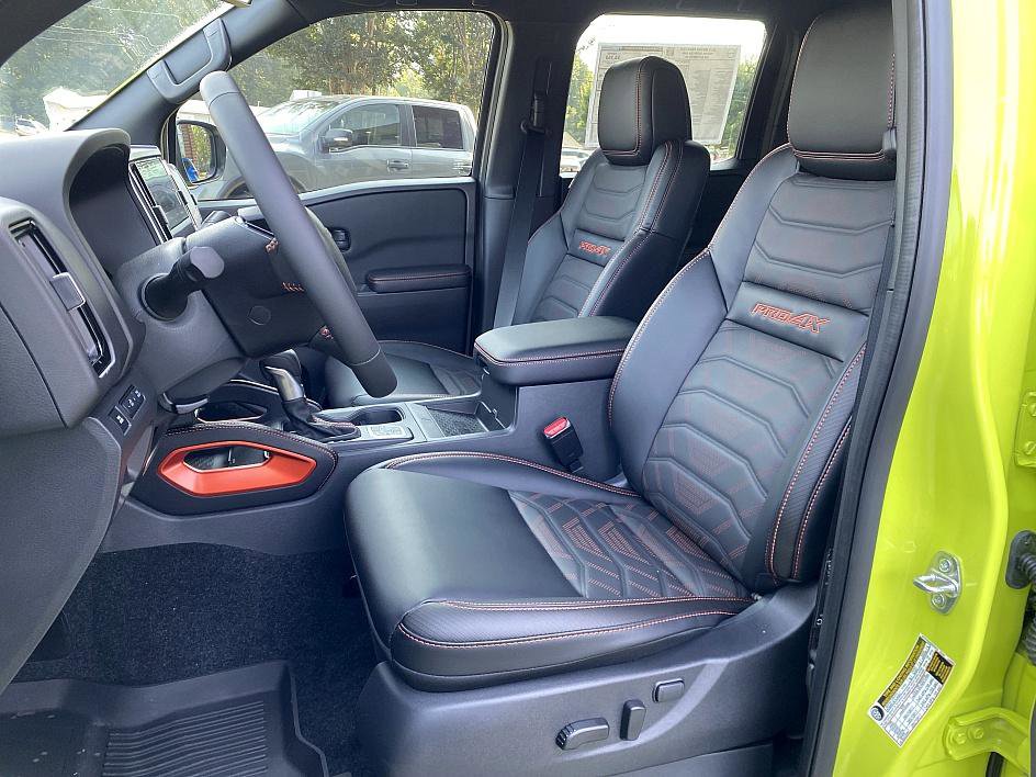 2026 Nissan Frontier Crew Cab PRO-4X photo 8