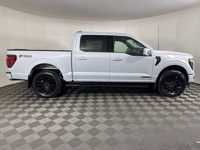 2025 Ford F-150 Lariat photo 2