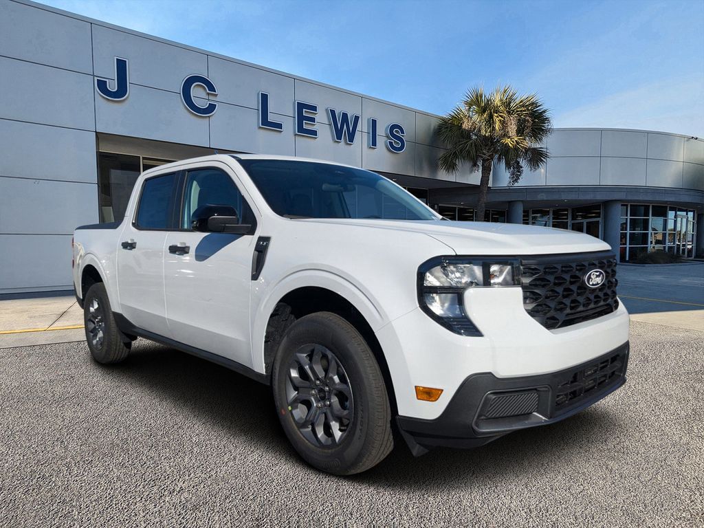 2025 Ford Maverick XLT's photo