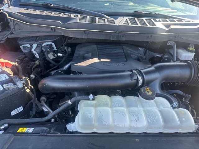 2022 Ford F-150 Platinum photo 35