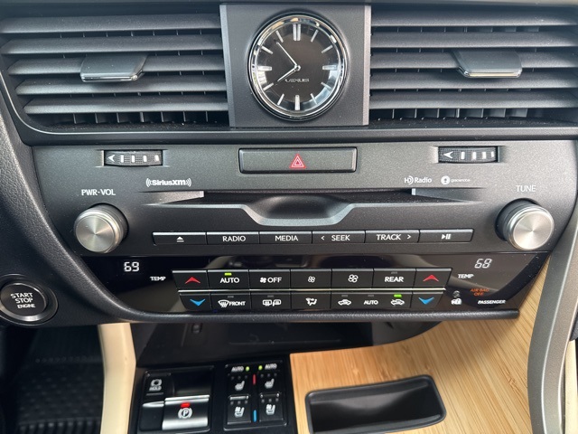 2022 Lexus RX 350L Premium AWD photo 29