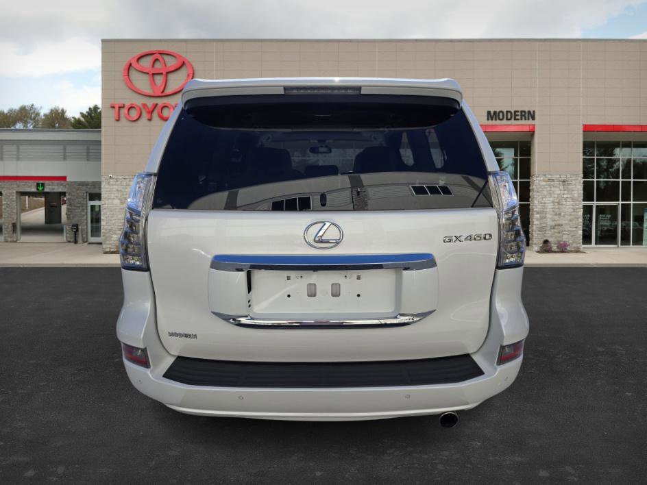 2017 Lexus GX 460 photo 4