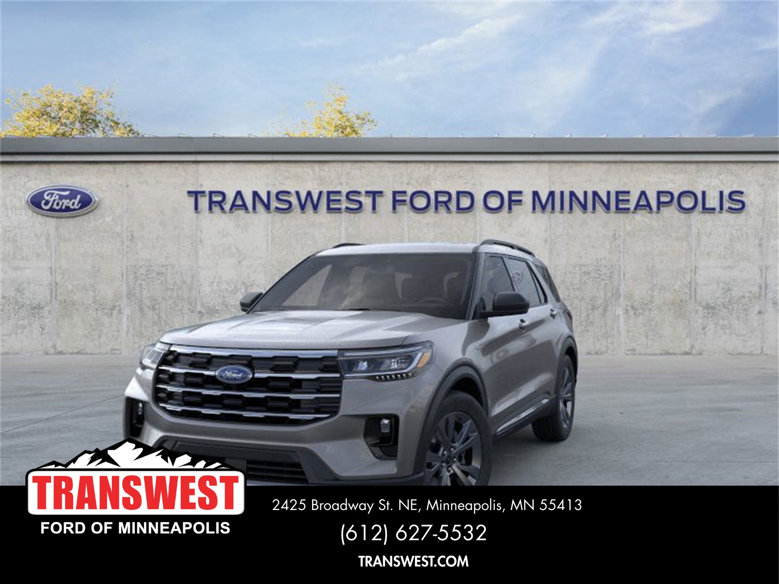 2025 Ford Explorer photo 2