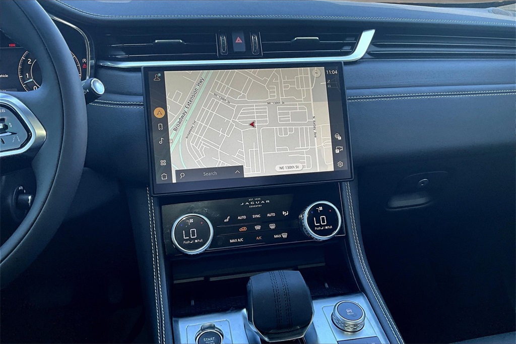 2026 Jaguar F-PACE P400 R-Dynamic S photo 4
