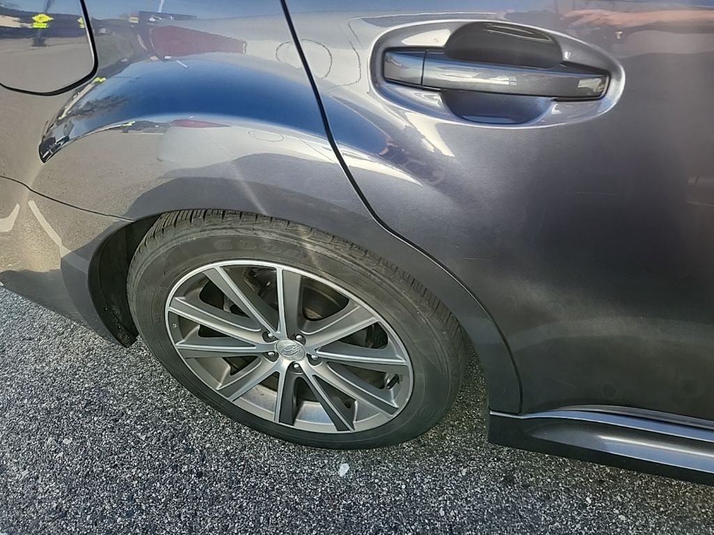 2014 Subaru Legacy 2.5i Sport photo 2