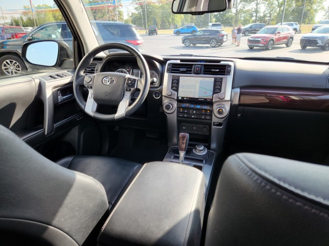 2021 Toyota 4Runner Limited photo 2