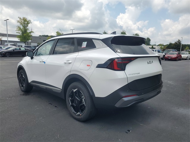 2026 Kia Sportage EX photo 4