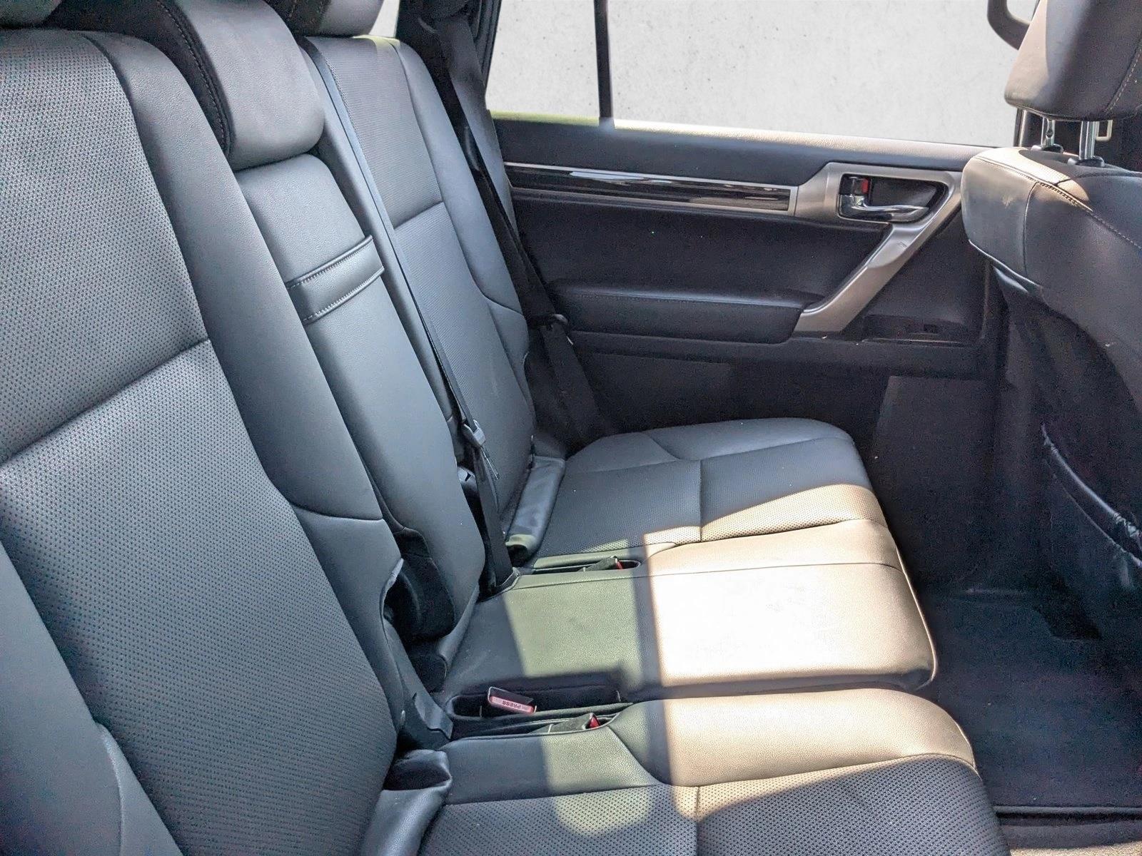 2020 Lexus GX 460 Premium photo 16